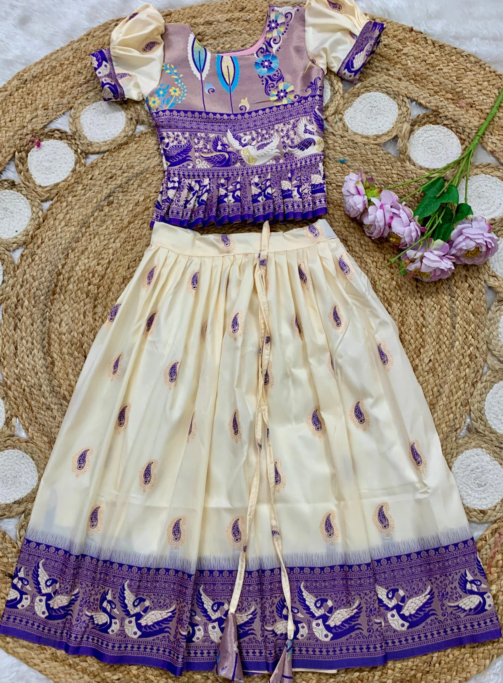 Paithani lehangas